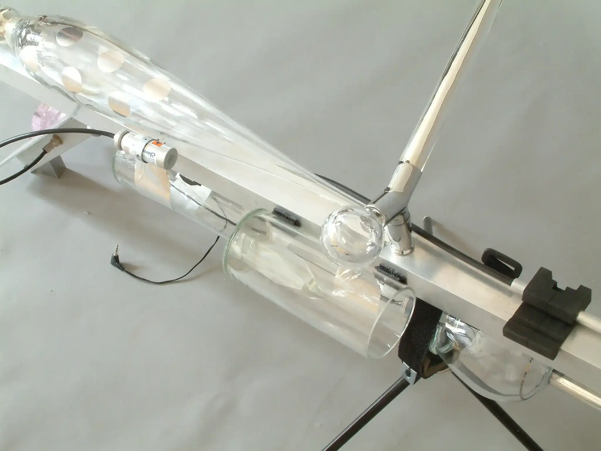 Glass weapons + Speaking Rifle, dokumentace, snímek 5 z 6